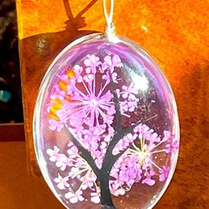 Real pressed flower necklace reversible Silvertone W/purple dog chain